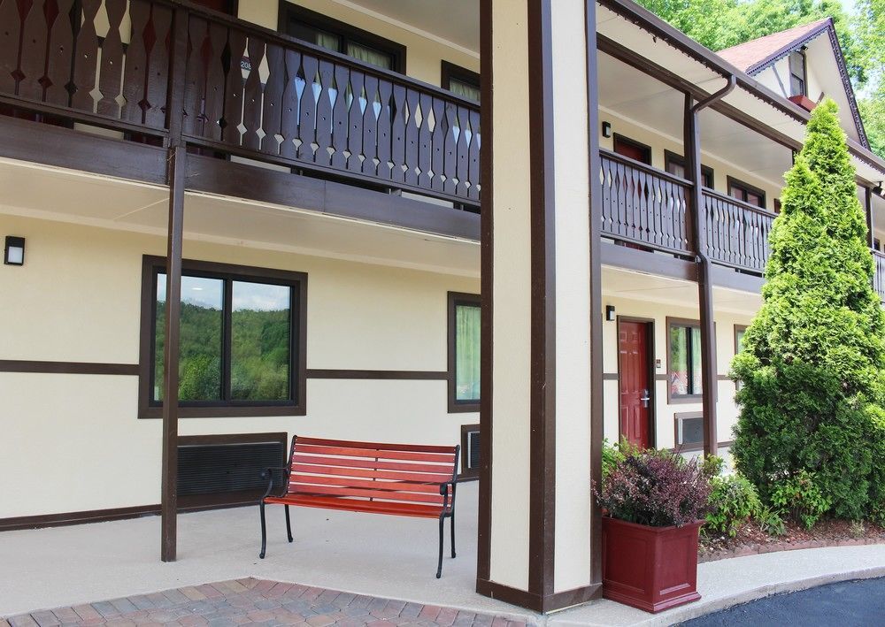 Red Roof Inn Helen Exterior foto